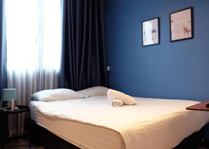 Sleep With Me - Bts Phra Khanong 3*