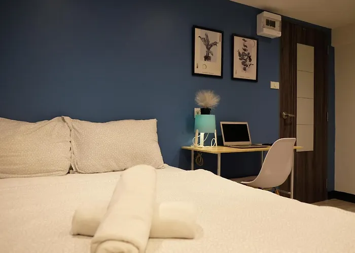 Sleep With Me - Bts Phra Khanong Hotel Bangkok