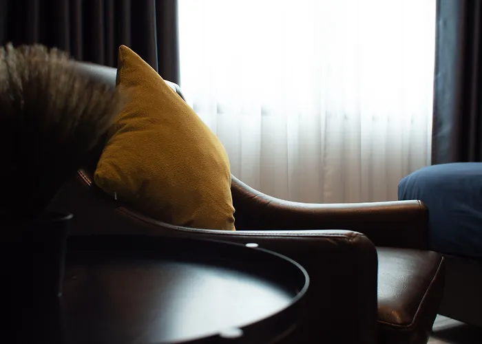 Sleep With Me - Bts Phra Khanong Hotel