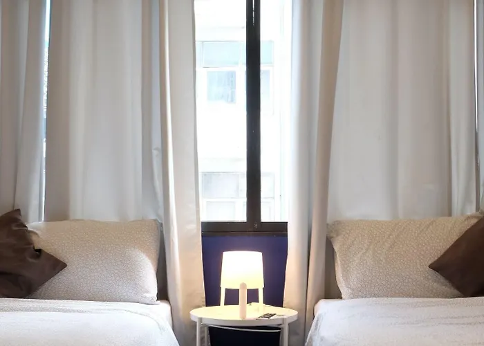 Sleep With Me - Bts Phra Khanong Hotel Bangkok